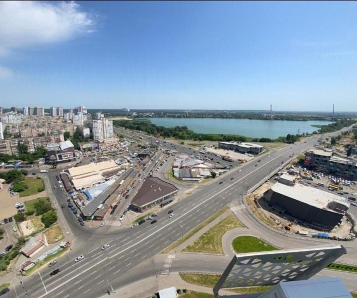 Квартира Метро Харківська, Позняки Жк Лебединий เคียฟ ภายนอก รูปภาพ